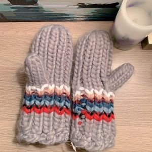 New cozy mittens